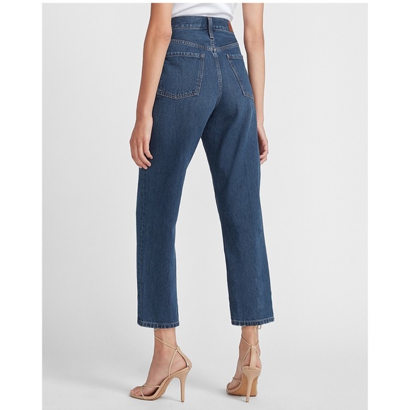 Express Medium Wash Straight Leg Dad Jean Denim - Picture 10 of 10